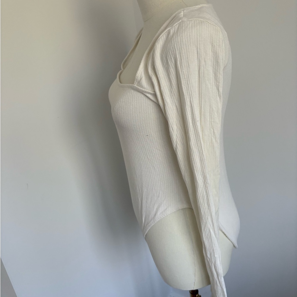 Forever 21 Cream Long Sleeve Fitted Bodysuit - Picture 5 of 6